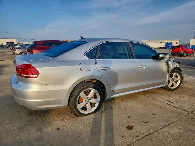 95415465 :رقم المزاد ، 1VWBH7A38DC130161 vin ، 2013 Volkswagen Passat مزاد بيع