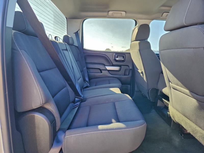 93399405 :رقم المزاد ، 3GCUKREC1JG316944 vin ، 2018 Chevrolet Silverado مزاد بيع