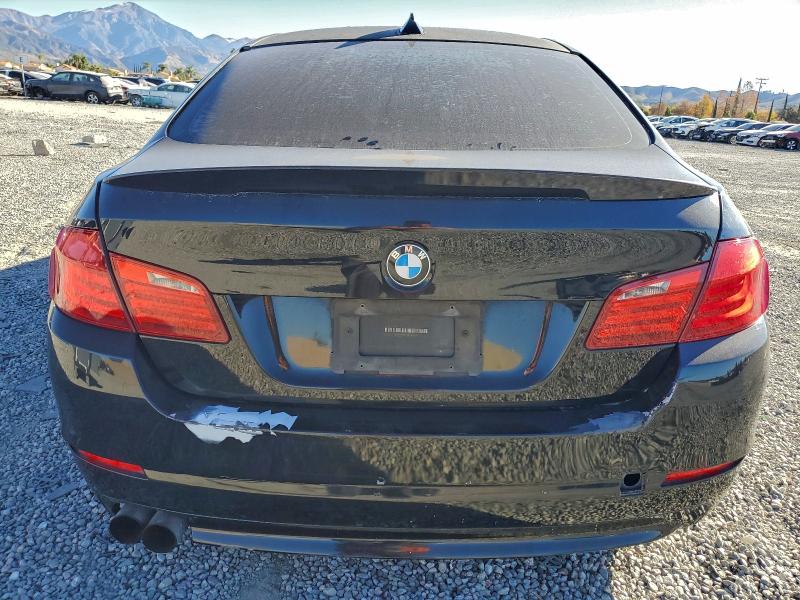 2011 Bmw 528 მანქანა იყიდება აუქციონზე, vin: WBAFR1C54BC672252, აუქციონის ნომერი: 93190555