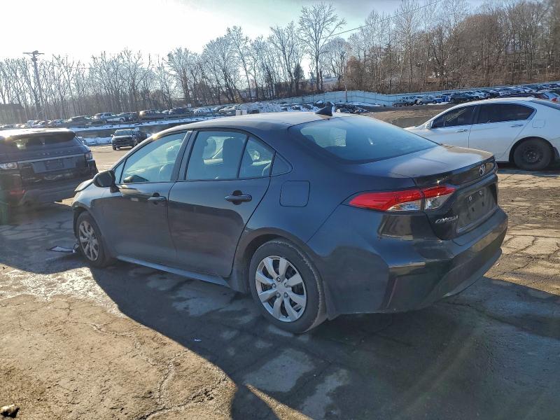 97165465 :رقم المزاد ، 5YFEPMAE3NP386686 vin ، 2022 Toyota Corolla مزاد بيع