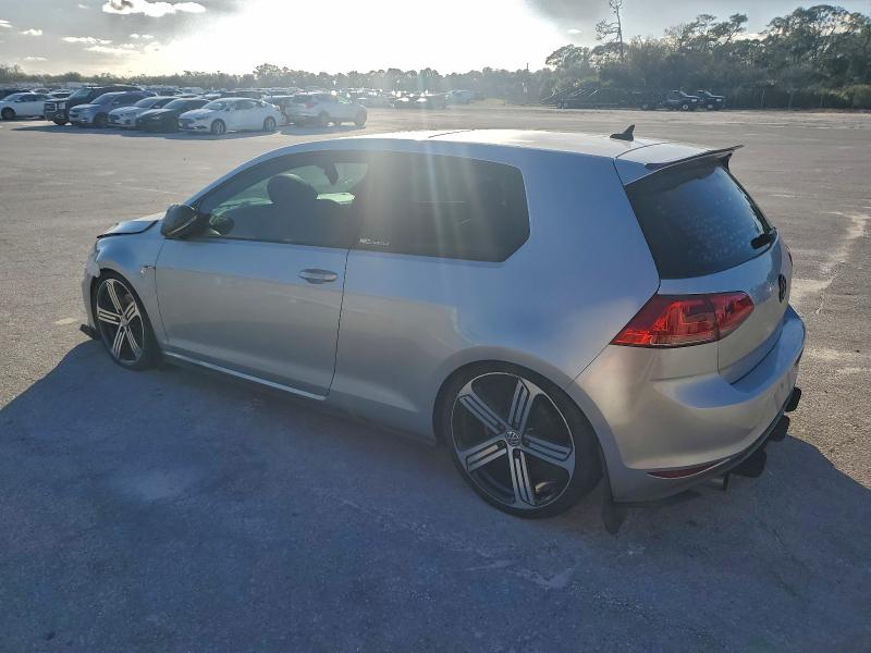 94038955 :رقم المزاد ، 3VWYT7AU1FM038439 vin ، 2015 Volkswagen Gti مزاد بيع