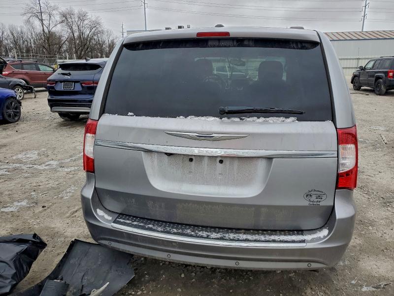 Продажа на аукционе авто 2015 Chrysler Town & Country, vin: 2C4RC1CG2FR506831, номер лота: 97933075