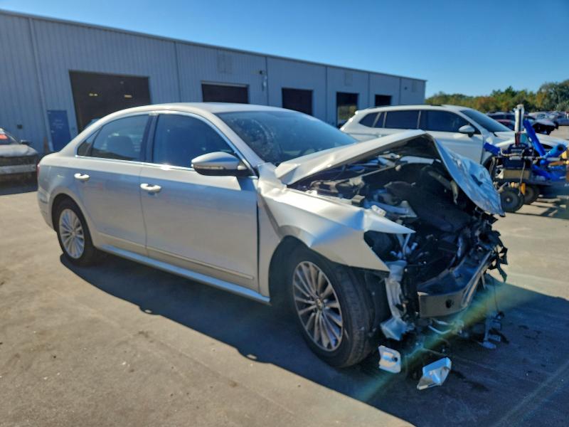 Продажа на аукционе авто 2017 Volkswagen Passat, vin: 1VWBT7A39HC011006, номер лота: 96782975