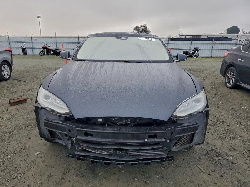 Продаж на аукціоні авто 2016 Tesla Model S, vin: 5YJSA1E28GF133820, номер лоту: 97558975