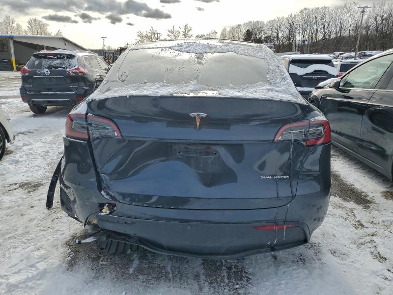 Auction sale of the 2025 Tesla Model Y, vin: 7SAYGAEE0SF308544, lot number: 95700385