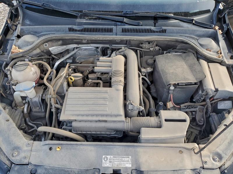 96074035 :رقم المزاد ، 3VW167AJ5HM275064 vin ، 2017 Volkswagen Jetta مزاد بيع