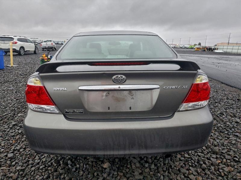 96172445 :رقم المزاد ، 4T1BE32K55U583719 vin ، 2005 Toyota Camry Le مزاد بيع