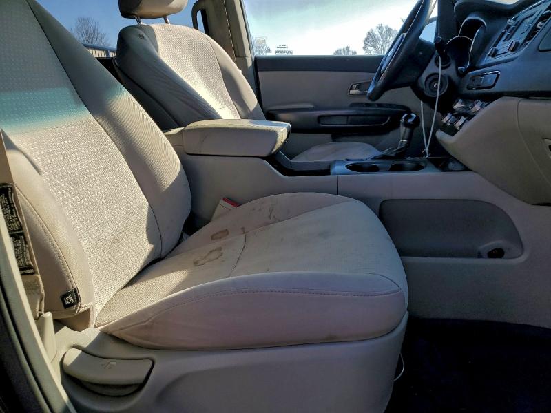97430525 :رقم المزاد ، KNDMB5C1XG6166160 vin ، 2016 Kia Sedona مزاد بيع