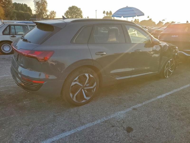 2024 Audi Q8 E-tron მანქანა იყიდება აუქციონზე, vin: WA15AAGE4RB053550, აუქციონის ნომერი: 97834155