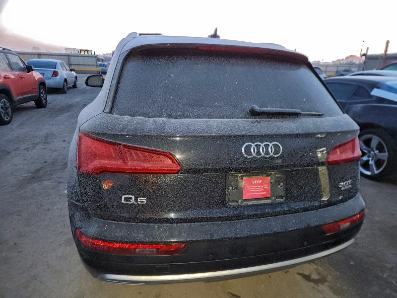 94509575 :رقم المزاد ، WA1BNAFY4J2217404 vin ، 2018 Audi Q5 مزاد بيع