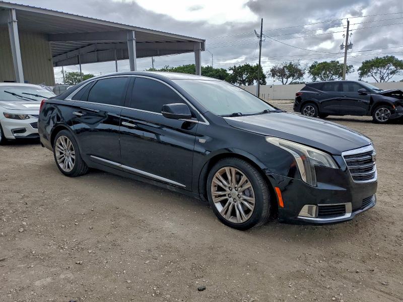73899425 :رقم المزاد ، 2G61M5S35J9135109 vin ، 2018 Cadillac Xts Luxury مزاد بيع