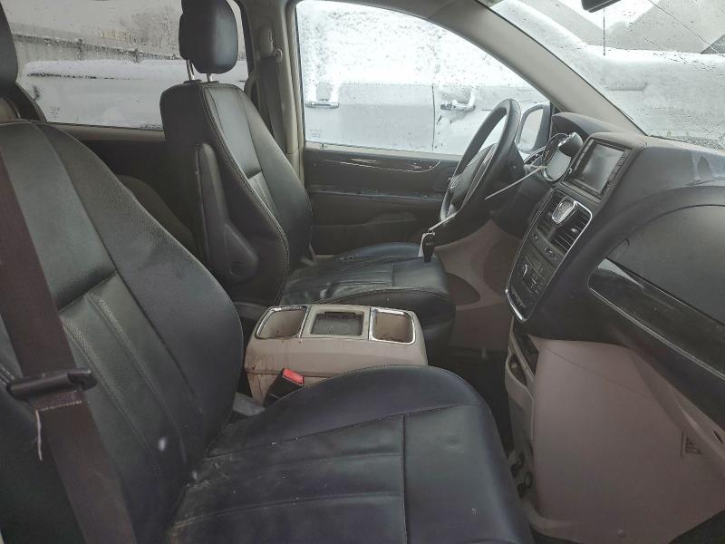 94927615 :رقم المزاد ، 2C4RC1BG2FR655015 vin ، 2015 Chrysler Town & Country مزاد بيع