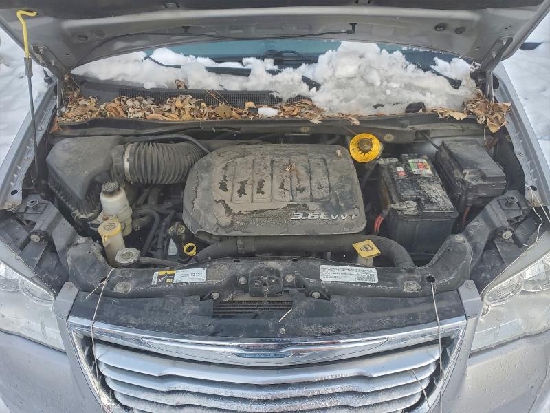 94927615 :رقم المزاد ، 2C4RC1BG2FR655015 vin ، 2015 Chrysler Town & Country مزاد بيع