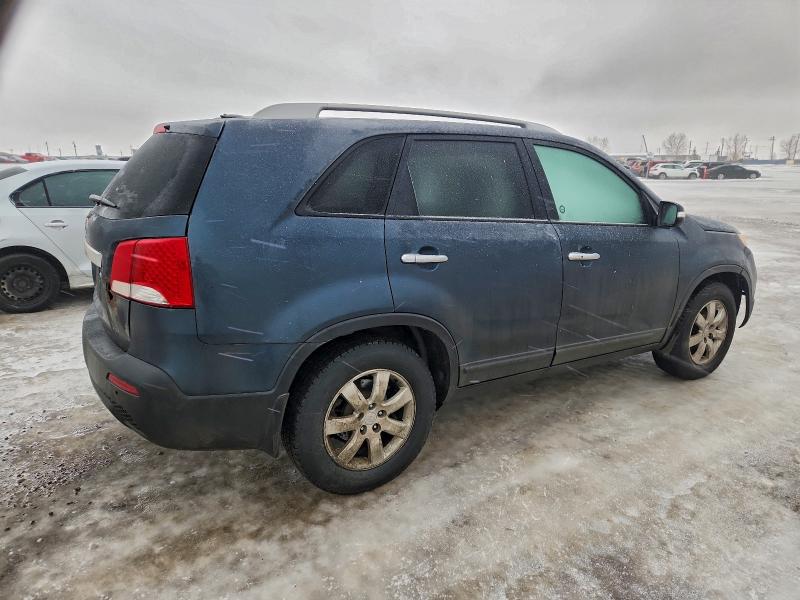 97404855 :رقم المزاد ، 5XYKT3A24BG043982 vin ، 2011 Kia Sorento مزاد بيع