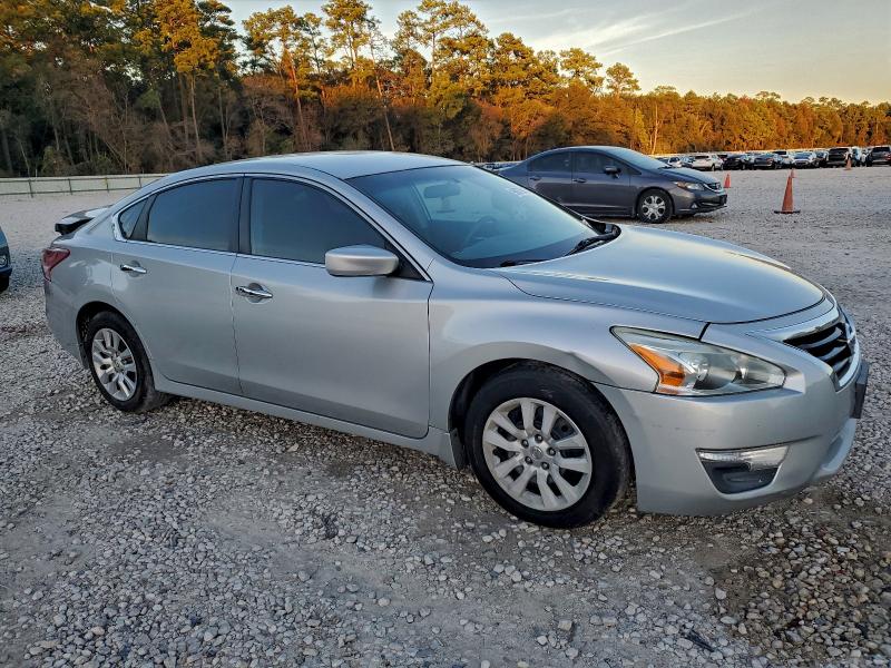 2013 Nissan Altima მანქანა იყიდება აუქციონზე, vin: 1N4AL3AP6DN586470, აუქციონის ნომერი: 98079435