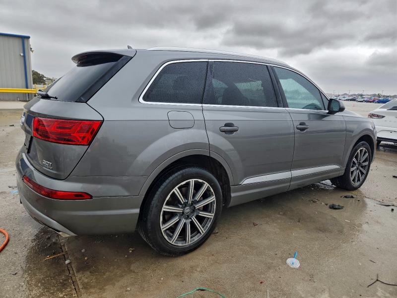 Продажа на аукционе авто 2017 Audi Q7, vin: WA1LAAF78HD012982, номер лота: 95906625