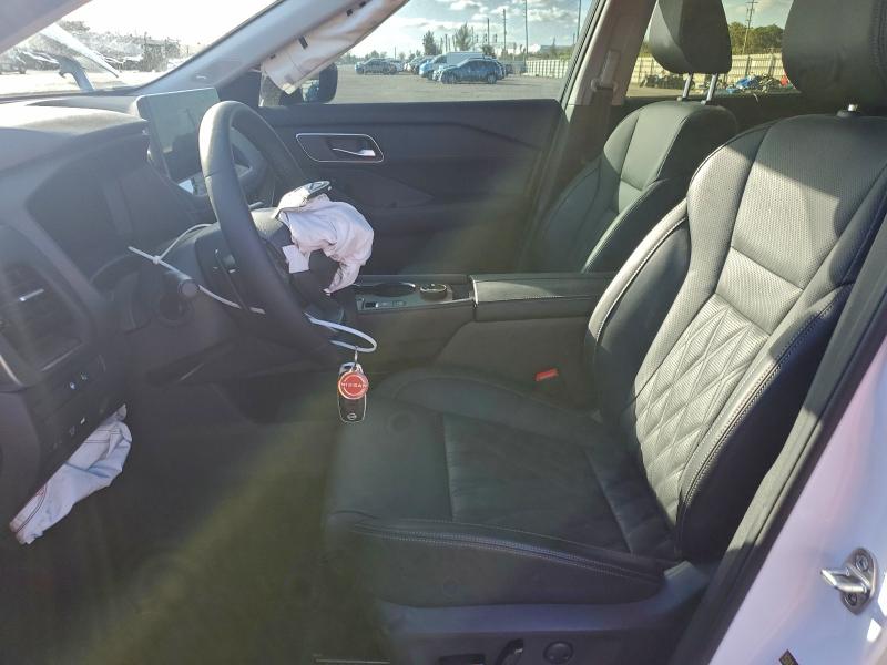 97633135 :رقم المزاد ، JN8BT3DD4SW306086 vin ، 2025 Nissan Rogue مزاد بيع