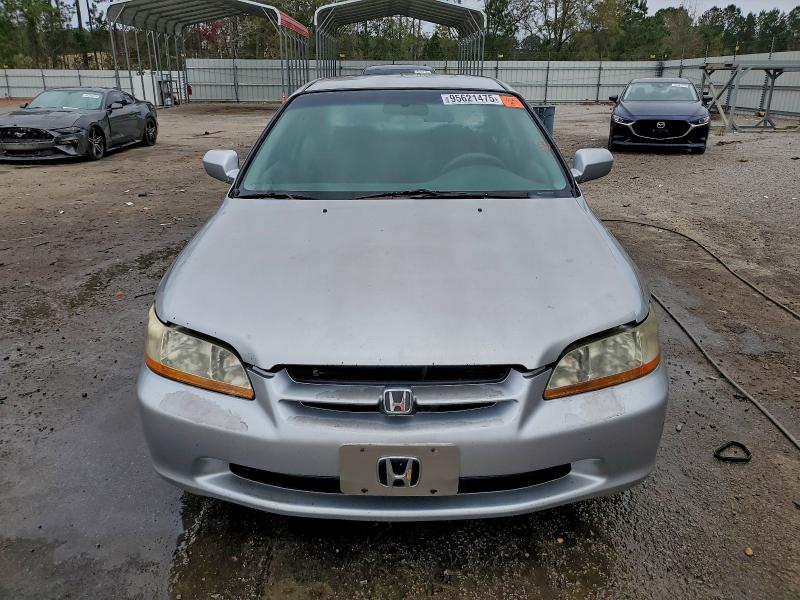 95621475 :رقم المزاد ، 1HGCG564XYA055921 vin ، 2000 Honda Accord مزاد بيع