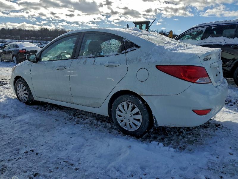 96031225 :رقم المزاد ، KMHCT4AE4FU905487 vin ، 2015 Hyundai Accent مزاد بيع