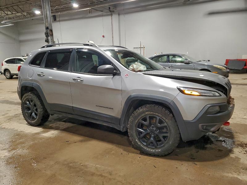 97579095 :رقم المزاد ، 1C4PJMBS5HW639405 vin ، 2017 Jeep Cherokee T مزاد بيع