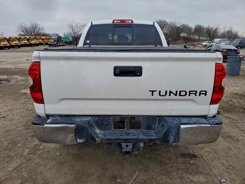 95463435 :رقم المزاد ، 5TFUY5F12HX626028 vin ، 2017 Toyota Tundra مزاد بيع