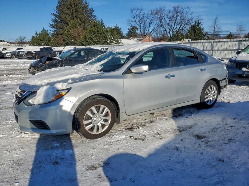 97221585 :رقم المزاد ، 1N4AL3AP5JC470510 vin ، 2018 Nissan Altima مزاد بيع