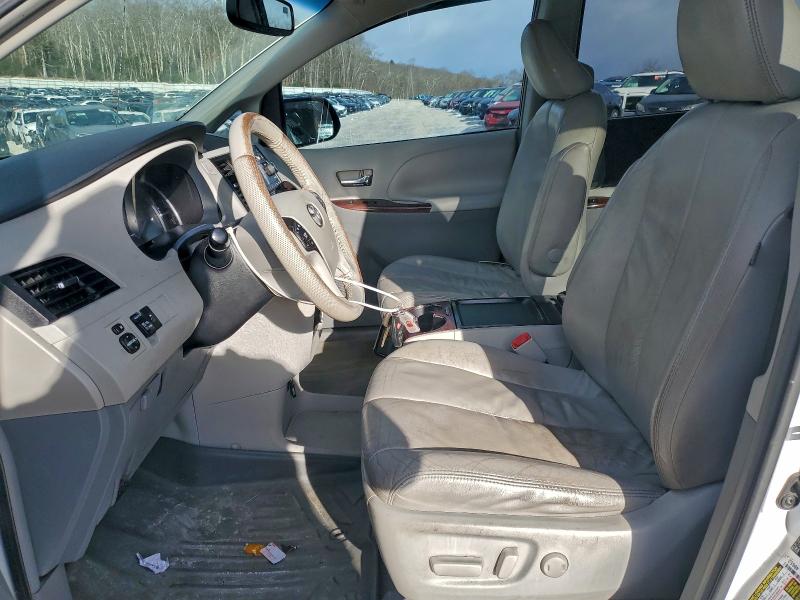 Aukcja sprzedaży 2011 Toyota Sienna Xle, vin: 5TDDK3DC0BS019018, numer aukcji: 98811035