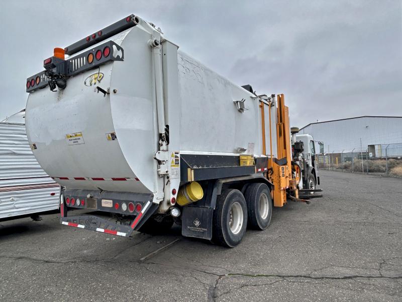 Продажа на аукционе авто 2009 Peterbilt 320, vin: 3BPZL00XX9F719668, номер лота: 90476855