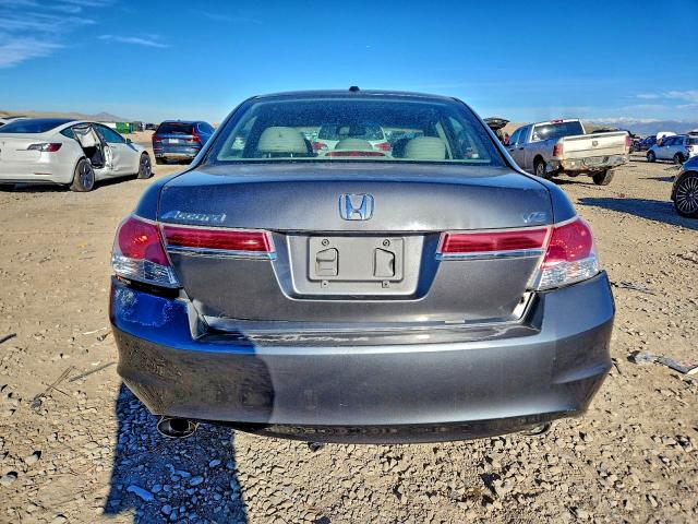 97112205 :رقم المزاد ، 1HGCP3F86BA004396 vin ، 2011 Honda Accord مزاد بيع