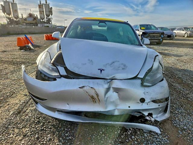 2018 Tesla Model 3 მანქანა იყიდება აუქციონზე, vin: 5YJ3E1EA1JF016538, აუქციონის ნომერი: 98726635