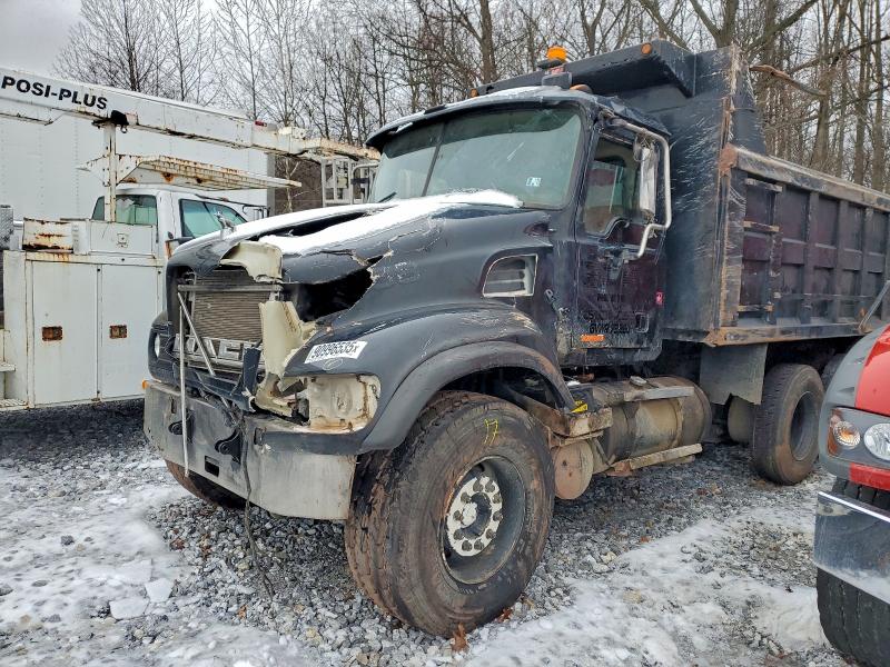 2003 Mack Cv713 მანქანა იყიდება აუქციონზე, vin: 1M2AG12C33M003027, აუქციონის ნომერი: 90996535