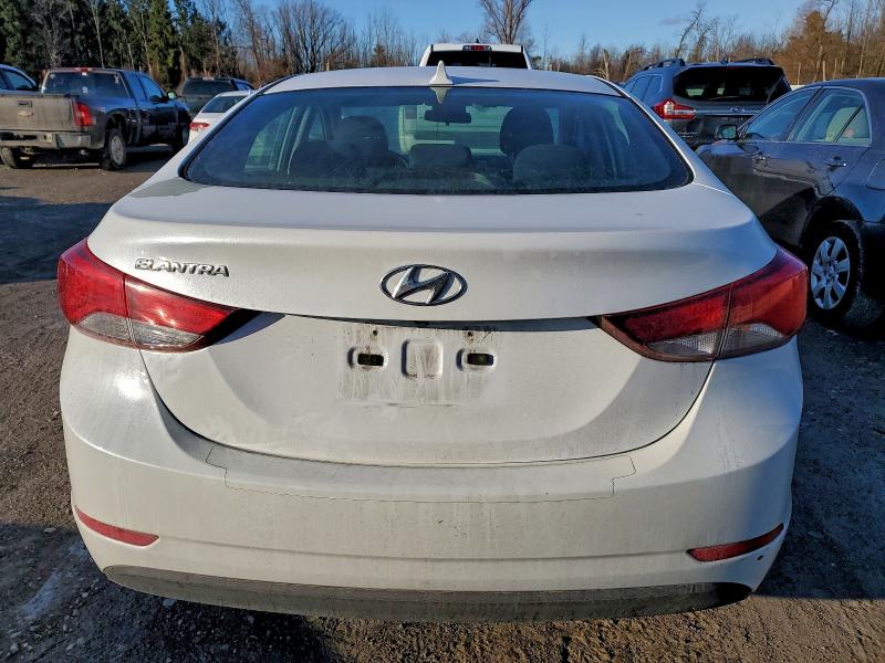 Продажа на аукционе авто 2015 Hyundai Elantra Se, vin: 5NPDH4AE6FH586369, номер лота: 98582225