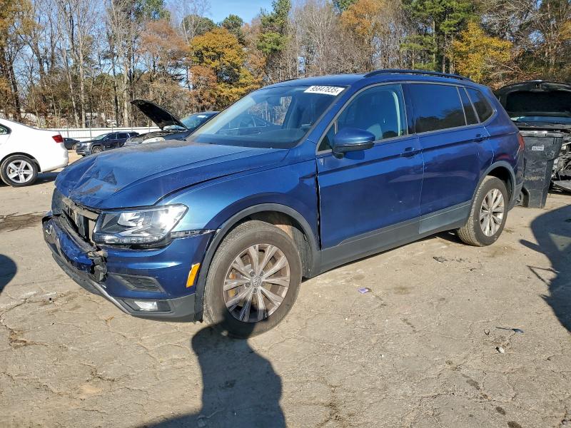Продажа на аукционе авто 2018 Volkswagen Tiguan, vin: 3VV1B7AX6JM011684, номер лота: 49262596