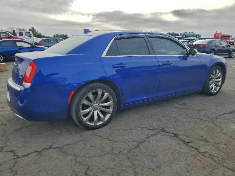 92504335 :رقم المزاد ، 2C3CCAAG7JH308810 vin ، 2018 Chrysler 300 مزاد بيع