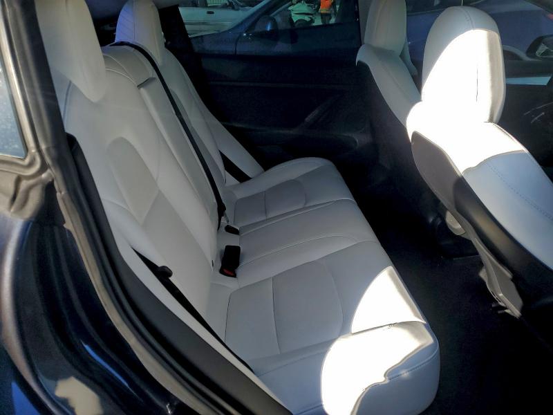 Продажа на аукционе авто 2022 Tesla Model 3, vin: 5YJ3E1EC7NF363833, номер лота: 95941895