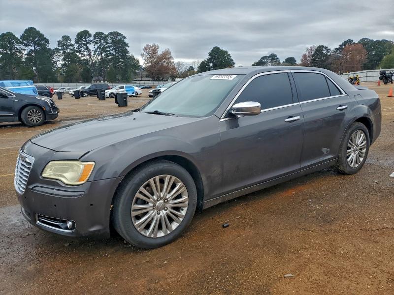 96737775 :رقم المزاد ، 2C3CCAKT6DH652886 vin ، 2013 Chrysler 300c مزاد بيع