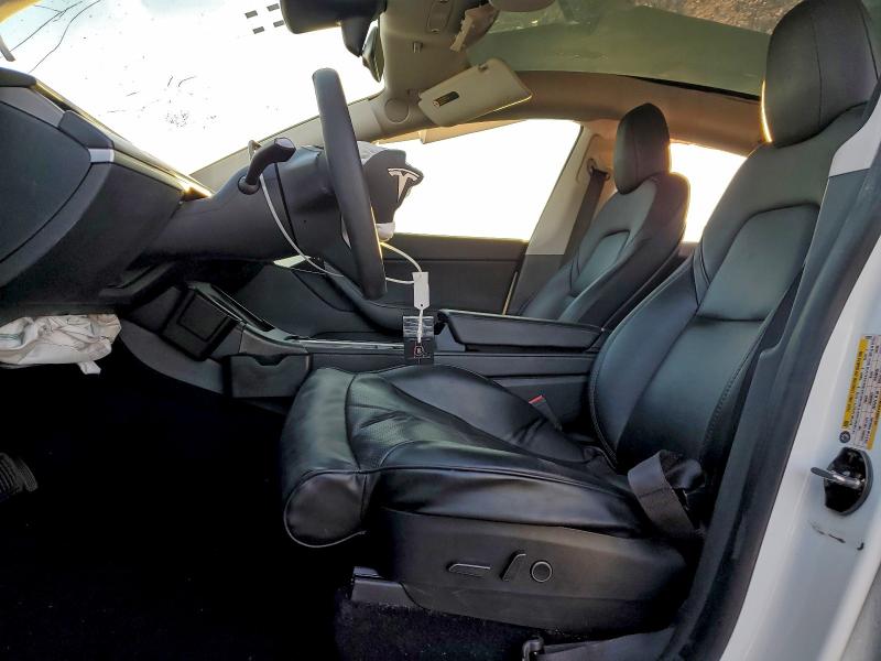 97827715 :رقم المزاد ، 5YJYGDED1MF125923 vin ، 2021 Tesla Model Y مزاد بيع
