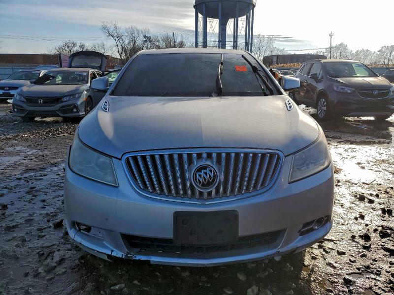 97306125 :رقم المزاد ، 1G4GC5EG1AF275590 vin ، 2010 Buick Lacrosse مزاد بيع