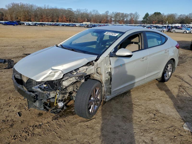 96122425 :رقم المزاد ، KMHD84LF2HU136129 vin ، 2017 Hyundai Elantra مزاد بيع