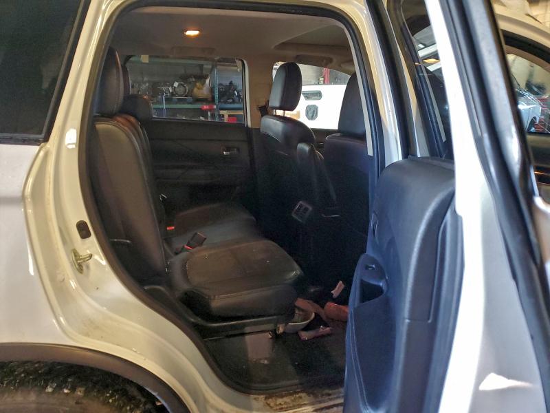 94674395 :رقم المزاد ، JA4AZ2A36KZ610797 vin ، 2019 Mitsubishi Outlander مزاد بيع