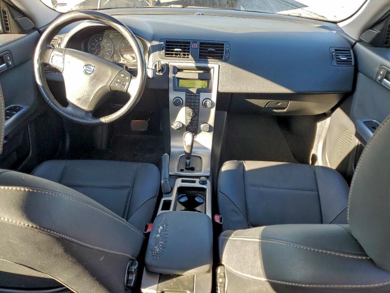 97172985 :رقم المزاد ، YV1382MS4A2495381 vin ، 2010 Volvo S40 مزاد بيع