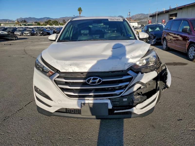 95075835 :رقم المزاد ، KM8J3CA42JU769720 vin ، 2018 Hyundai Tucson مزاد بيع