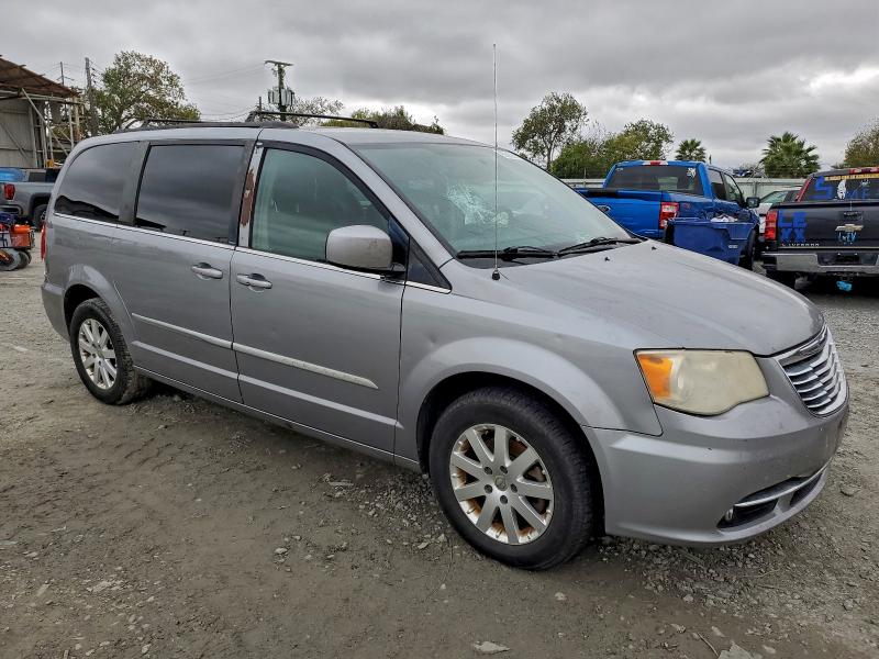 95243295 :رقم المزاد ، 2C4RC1BG5ER157020 vin ، 2014 Chrysler Town & Country مزاد بيع
