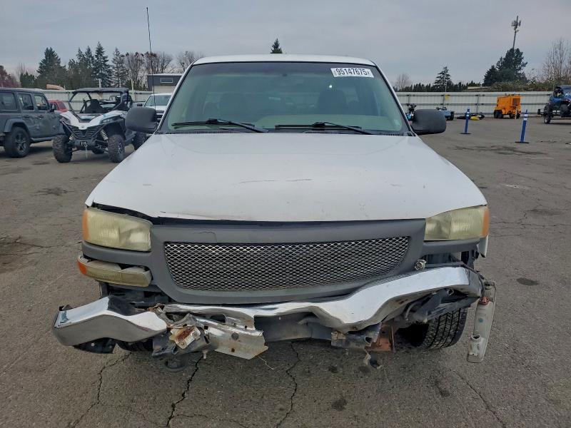95147675 :رقم المزاد ، 1GTEC14V13Z348575 vin ، 2003 Gmc New Sierra مزاد بيع