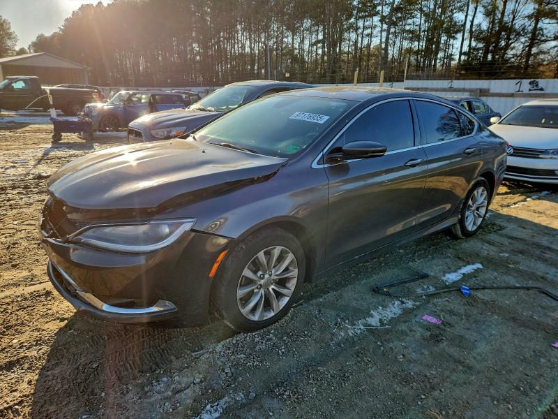 97176935 :رقم المزاد ، 1C3CCCCB2FN532367 vin ، 2015 Chrysler 200 مزاد بيع
