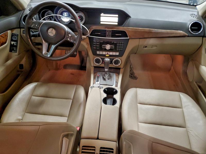 2012 Mercedes-benz C მანქანა იყიდება აუქციონზე, vin: WDDGF4HB3CR238893, აუქციონის ნომერი: 70048555