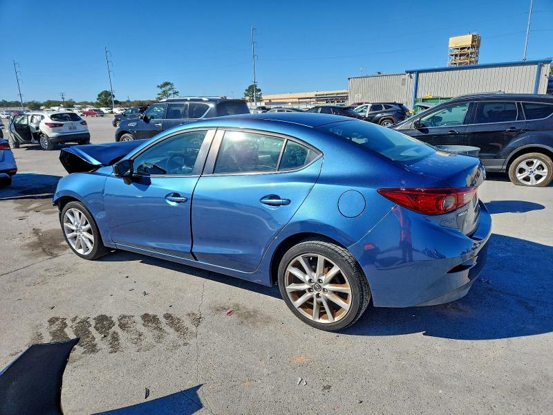 97656915 :رقم المزاد ، 3MZBN1V79HM124196 vin ، 2017 Mazda 3 مزاد بيع
