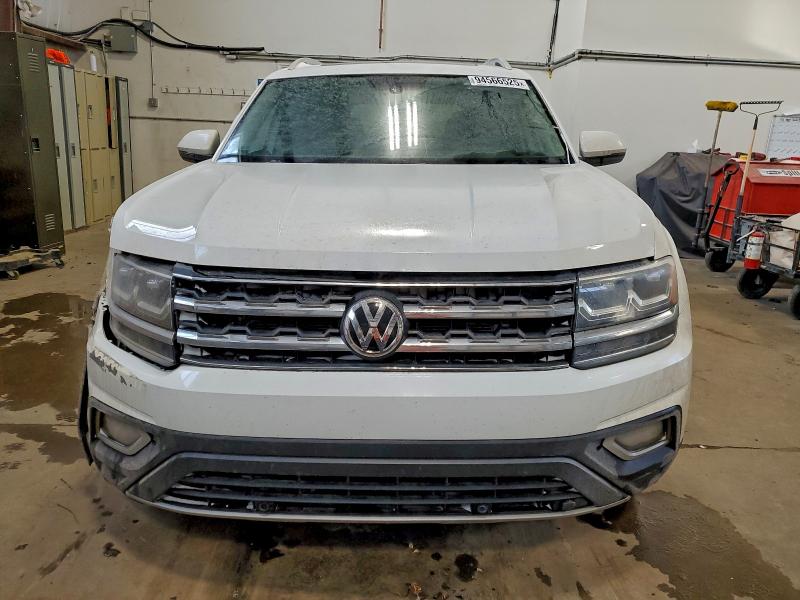 94566525 :رقم المزاد ، 1V2MR2CA6KC586758 vin ، 2019 Volkswagen Atlas مزاد بيع