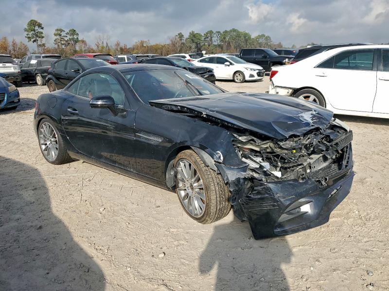 2020 Mercedes-benz Slc 300 მანქანა იყიდება აუქციონზე, vin: W1KPK3JA0LF170786, აუქციონის ნომერი: 98464175