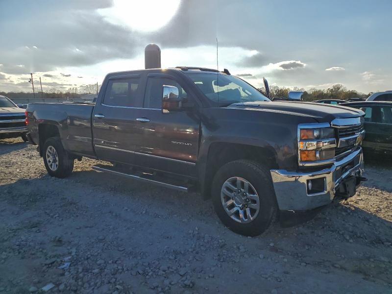 Продаж на аукціоні авто 2015 Chevrolet Silverado, vin: 1GC4K0E83FF532505, номер лоту: 96209545